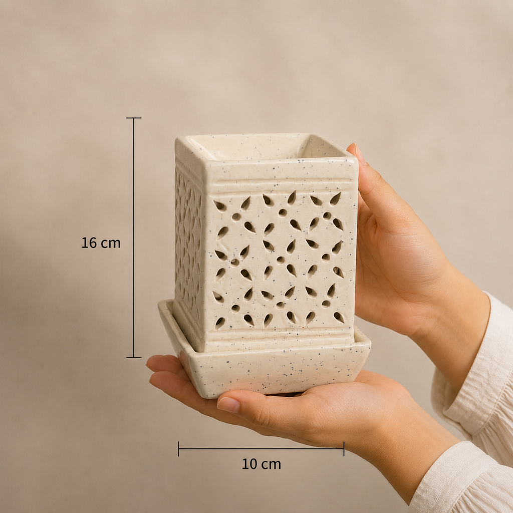 Aster Aroma Lamp handheld dimensional view showing 16 cm height and 10 cm width