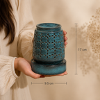 LUXE Aroma Lamp held in hands showing 17 cm height and 9.5 cm width
